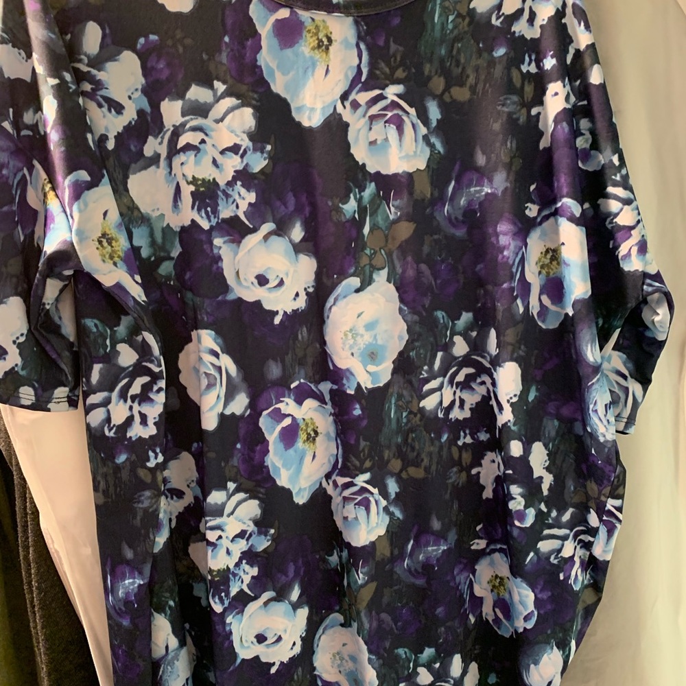 LuLaRoe Irma Floral Small